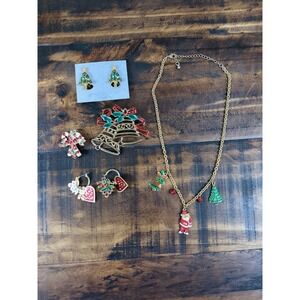 Lot Of Christmas Jewelry-Necklace,‎ Broaches, Earrings
